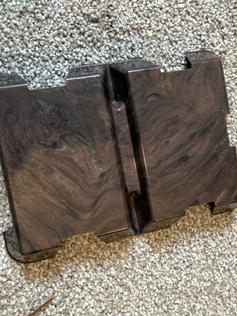 Vintage E.S. Lowe Marbled Brown Plastic Card Holder Tray Game Accessory Made USA - Picture 2 of 3